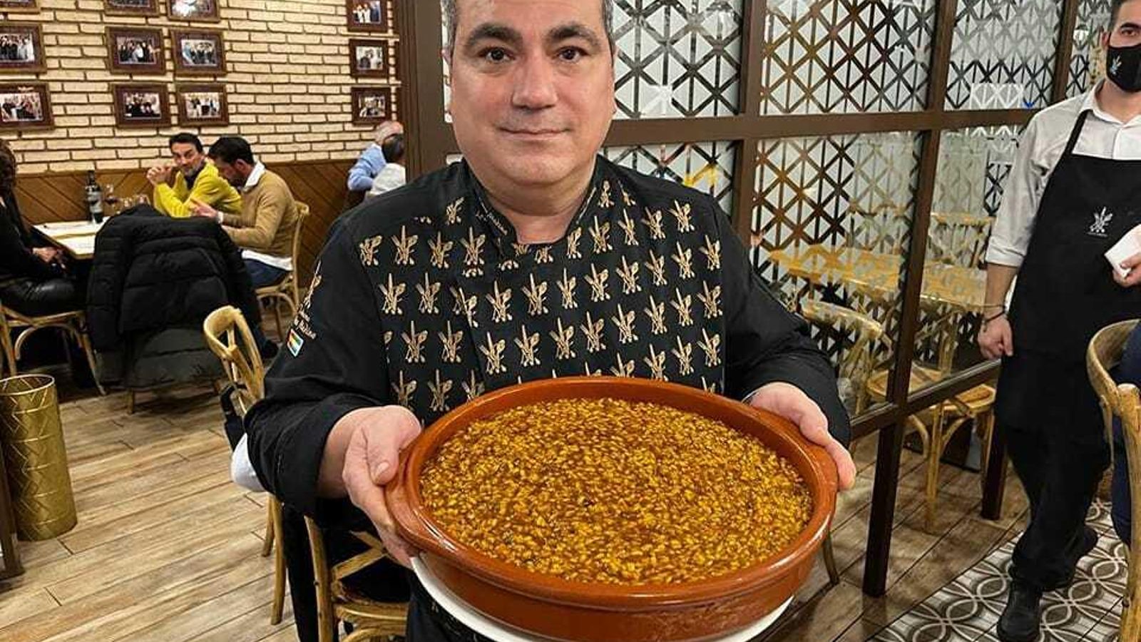 El arroz de rabo de toro es el arroz más famoso de Taberna Chico Medina