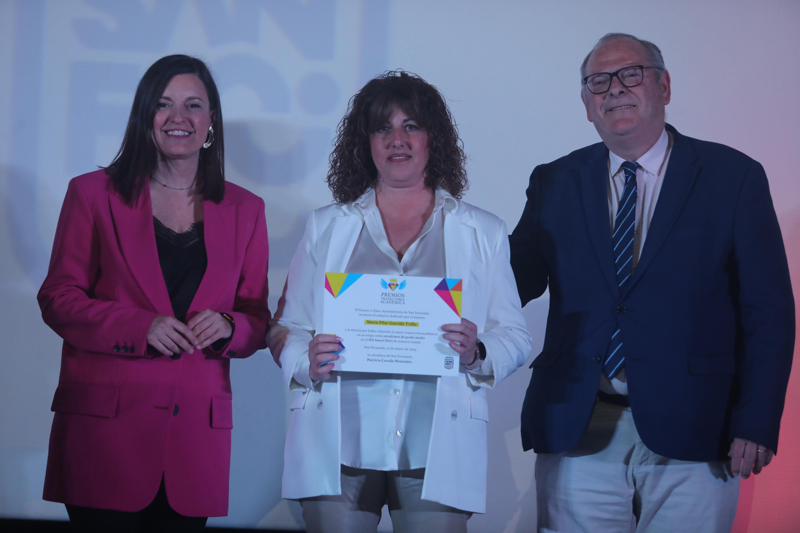 Las imágenes del acto de entrega de premios a los mejores expedientes académicos en San Fernando