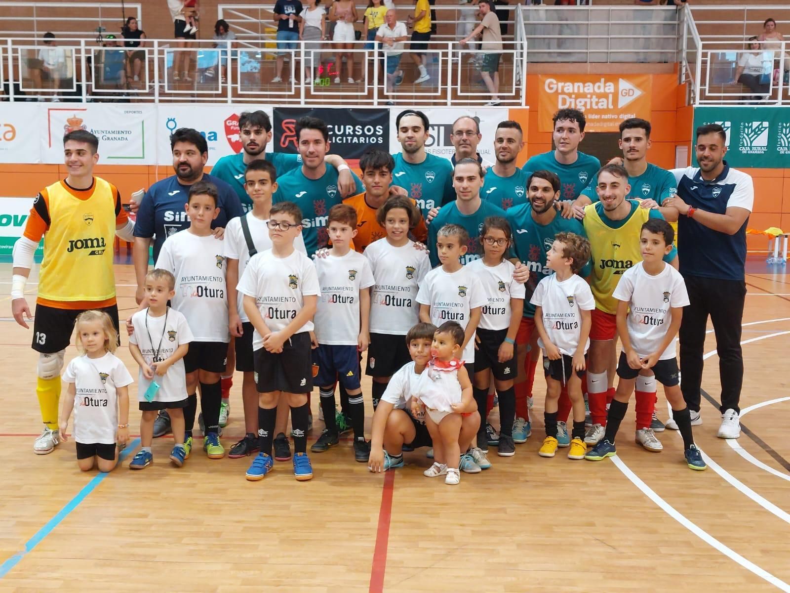 El Sima Granada FS se divierte y golea al Puntarrón en casa