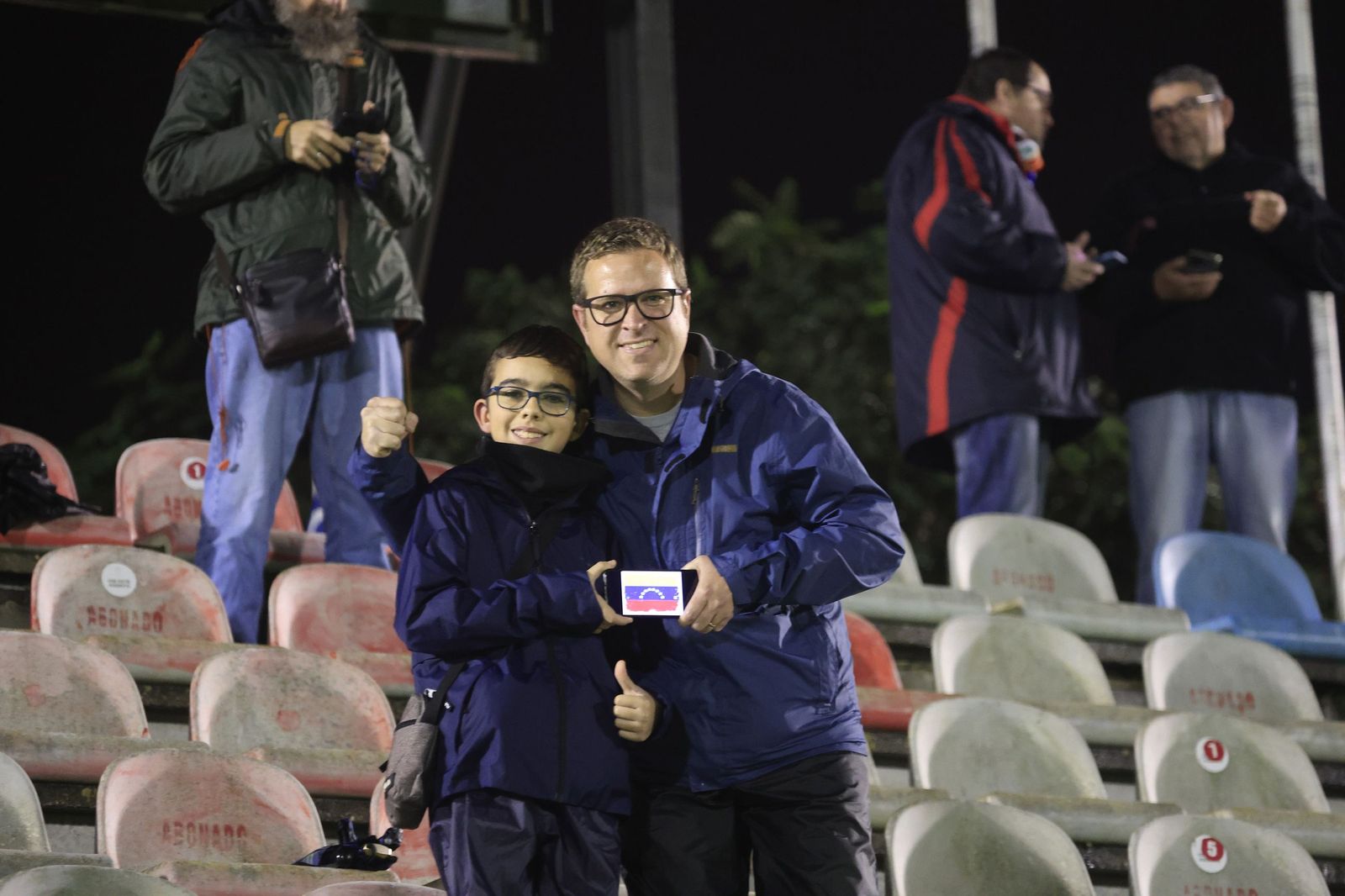 Búscate en el Nuevo Mirador durante el Algeciras - Sevilla Atlético de Primera Federación