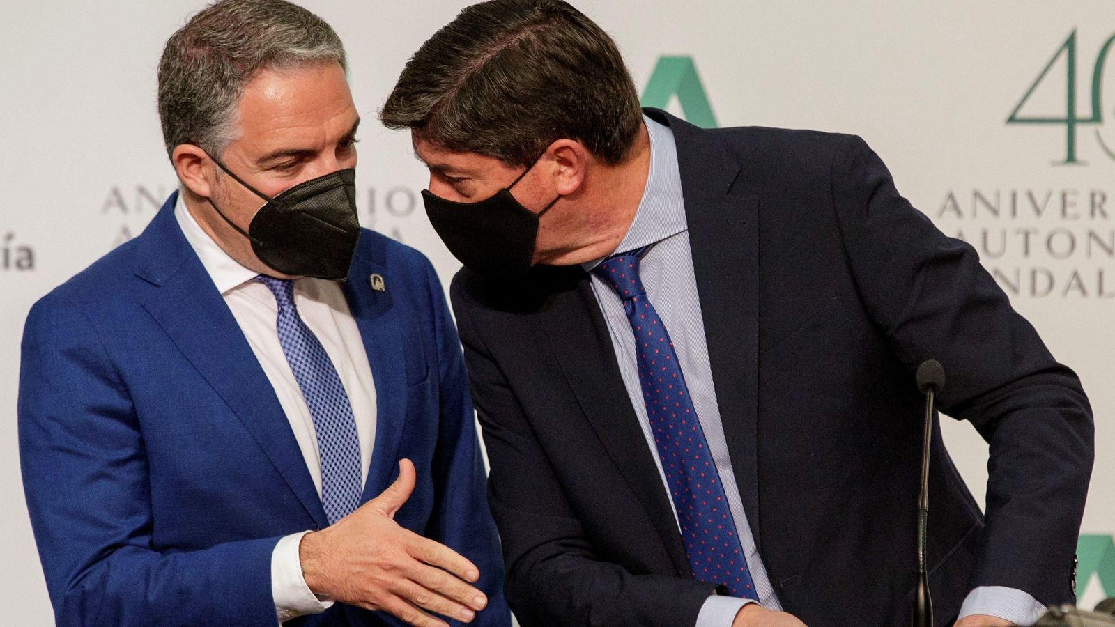 Juan Marín y Elías Bendodo este martes en rueda de prensa.