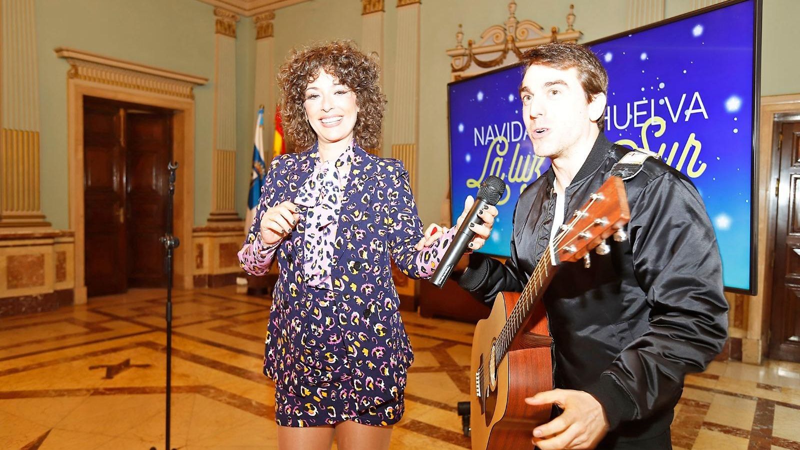 Mara Barros y Fernando Bazán ponen música a la Navidad en Huelva Mara Barros y Fernando Bazán ponen música a la Navidad en Huelva