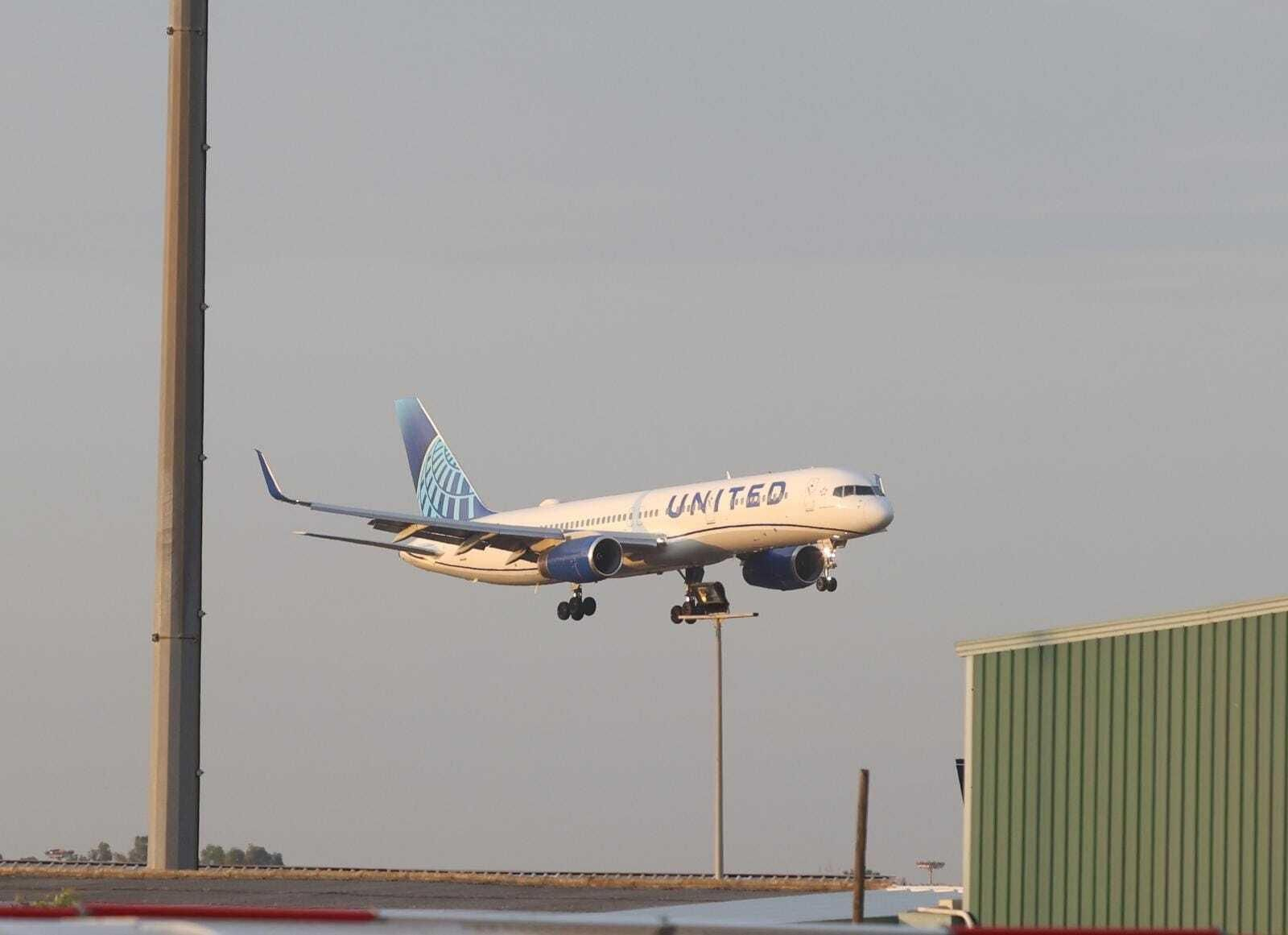 La llegada del primer vuelo de United Airlines a Málaga desde Nueva York.