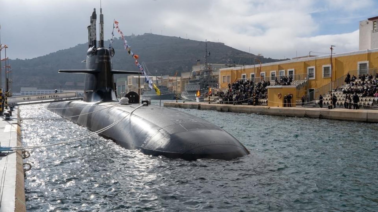 Submarino atracado en el puerto de Cartagena