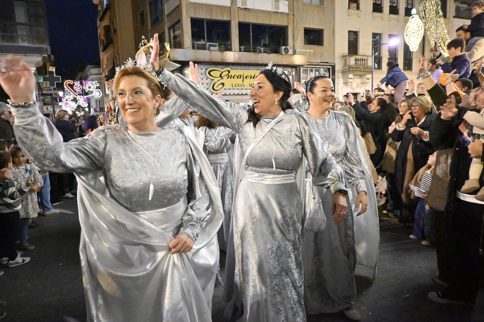 Las mejores fotografías de la llegada de los Reyes Magos a Huelva