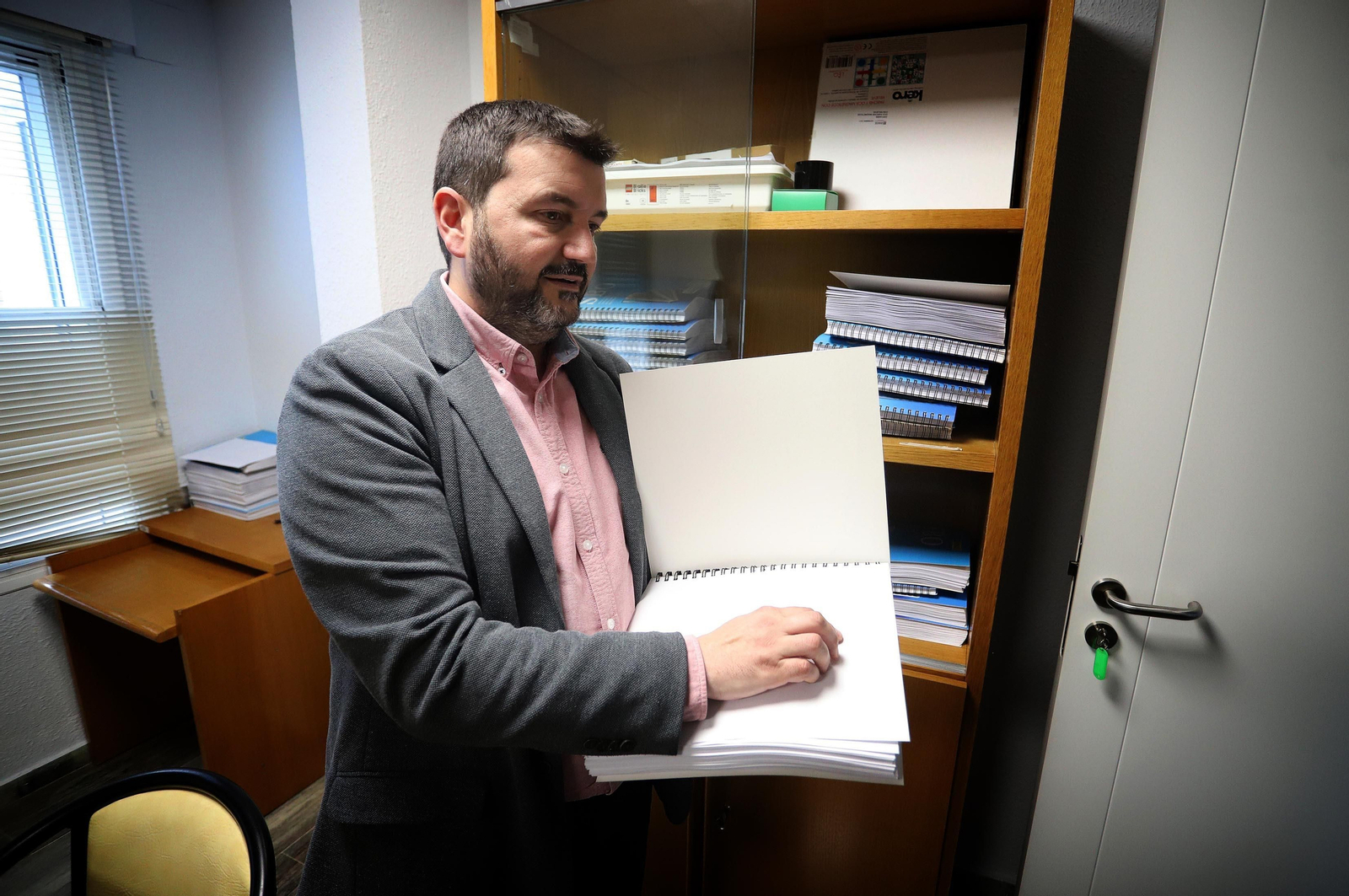 Imágenes de la entrevista a Francisco García Soriano, director de la ONCE en Huelva