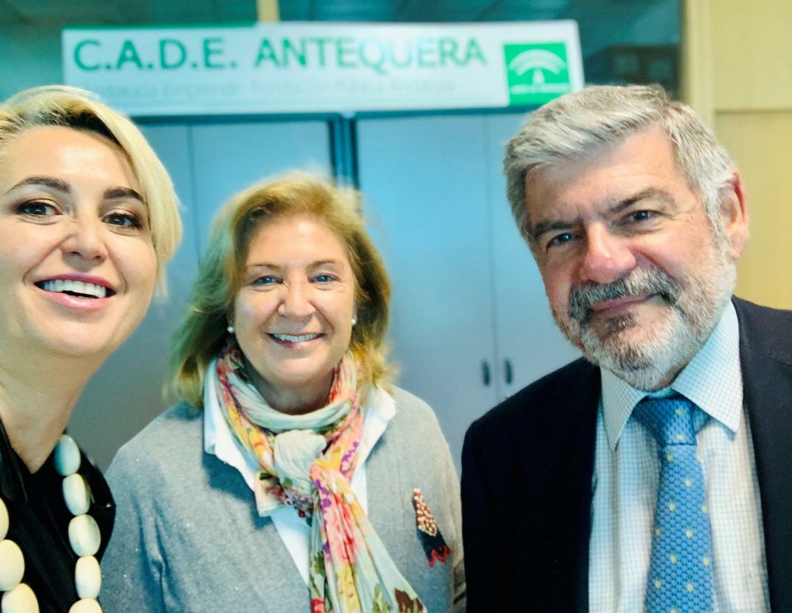 Guijarro, a la derecha, en un acto como delegado en Antequera