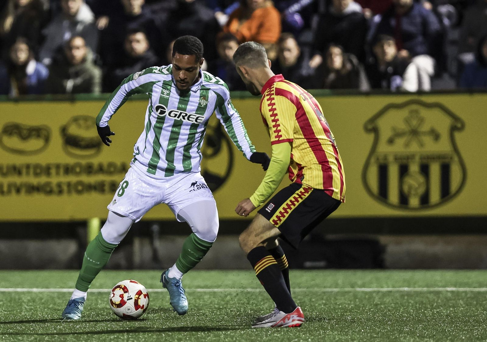 Las fotos del Sant Andreu - Betis de Copa del Rey