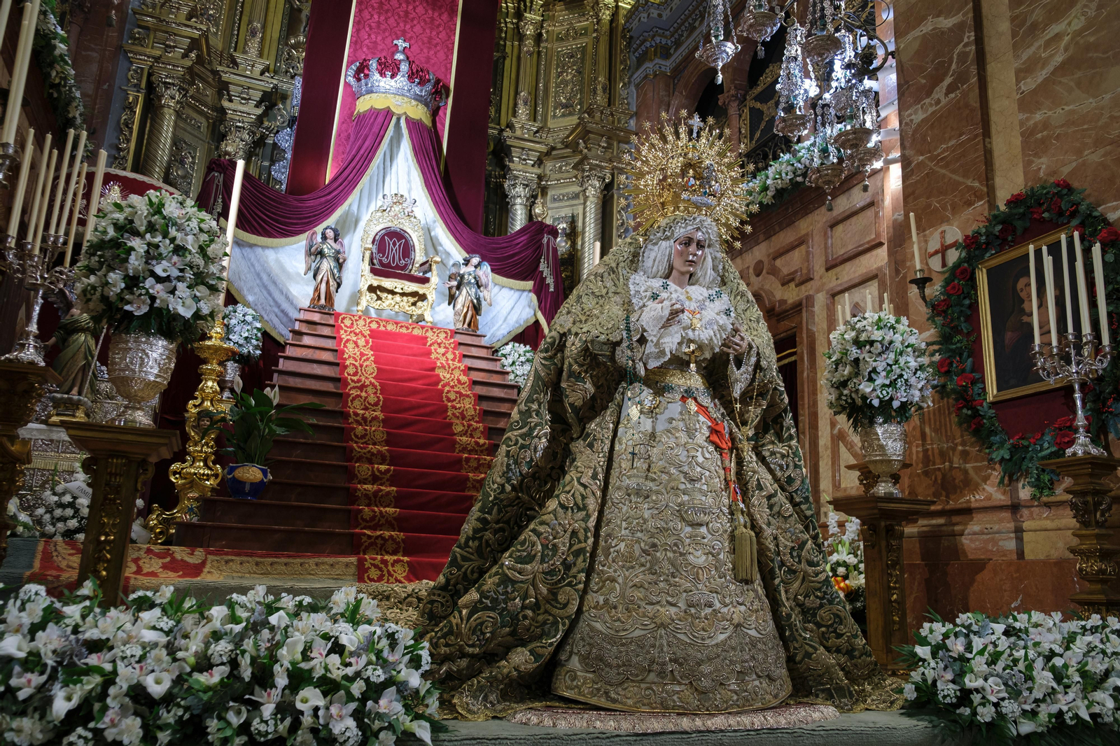María Santísima de la Esperanza Macarena en su veneración