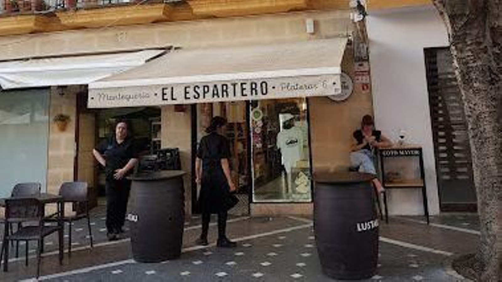 'El Espartero', en la plaza Plateros.