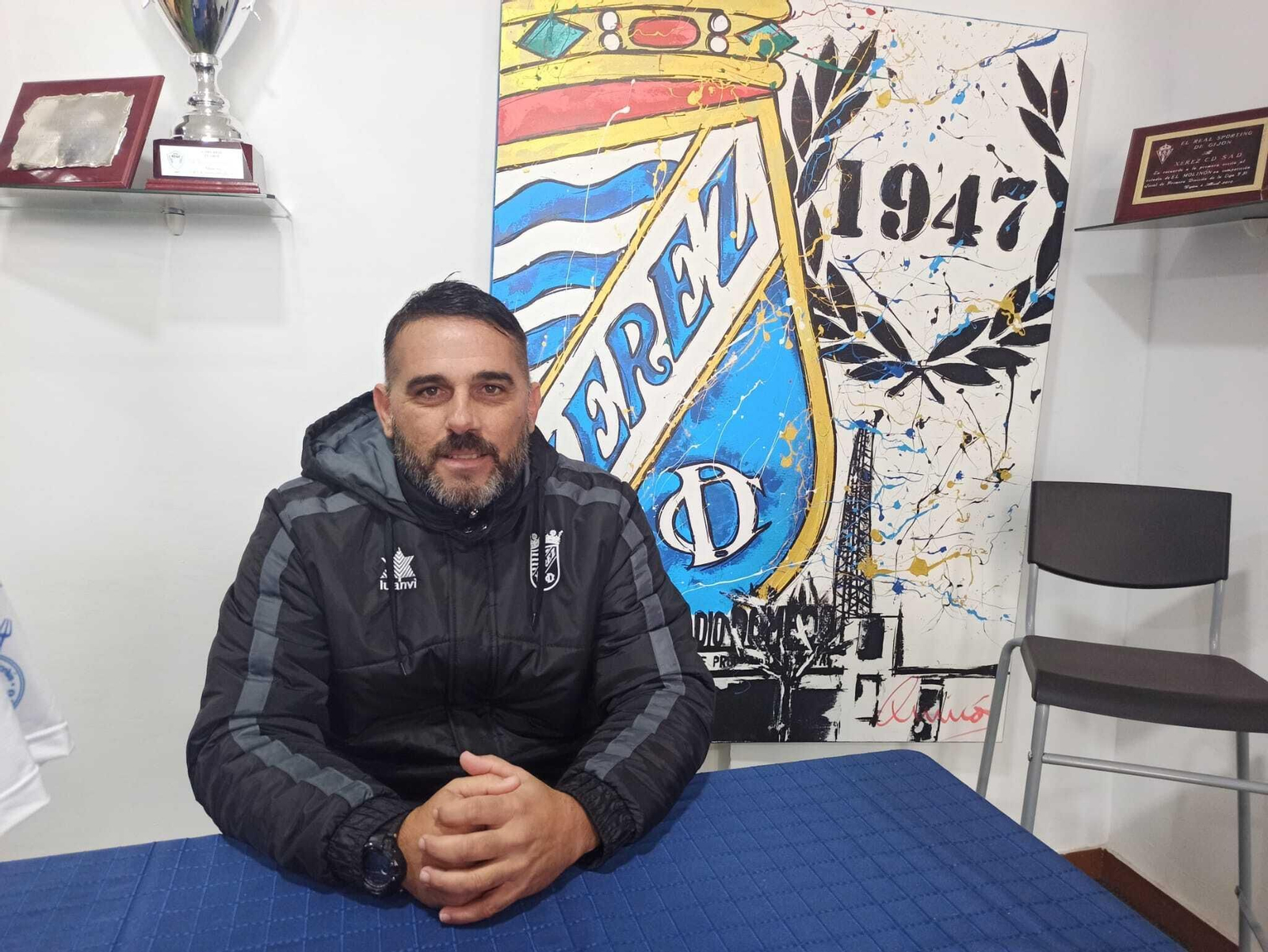 Emilio Fajardo, en la sede del Xerez CD antes del partido contra el Cabecense.