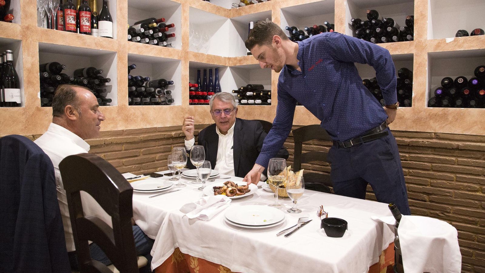 Uno de los momentos de la conversación en Asador Ovidio.