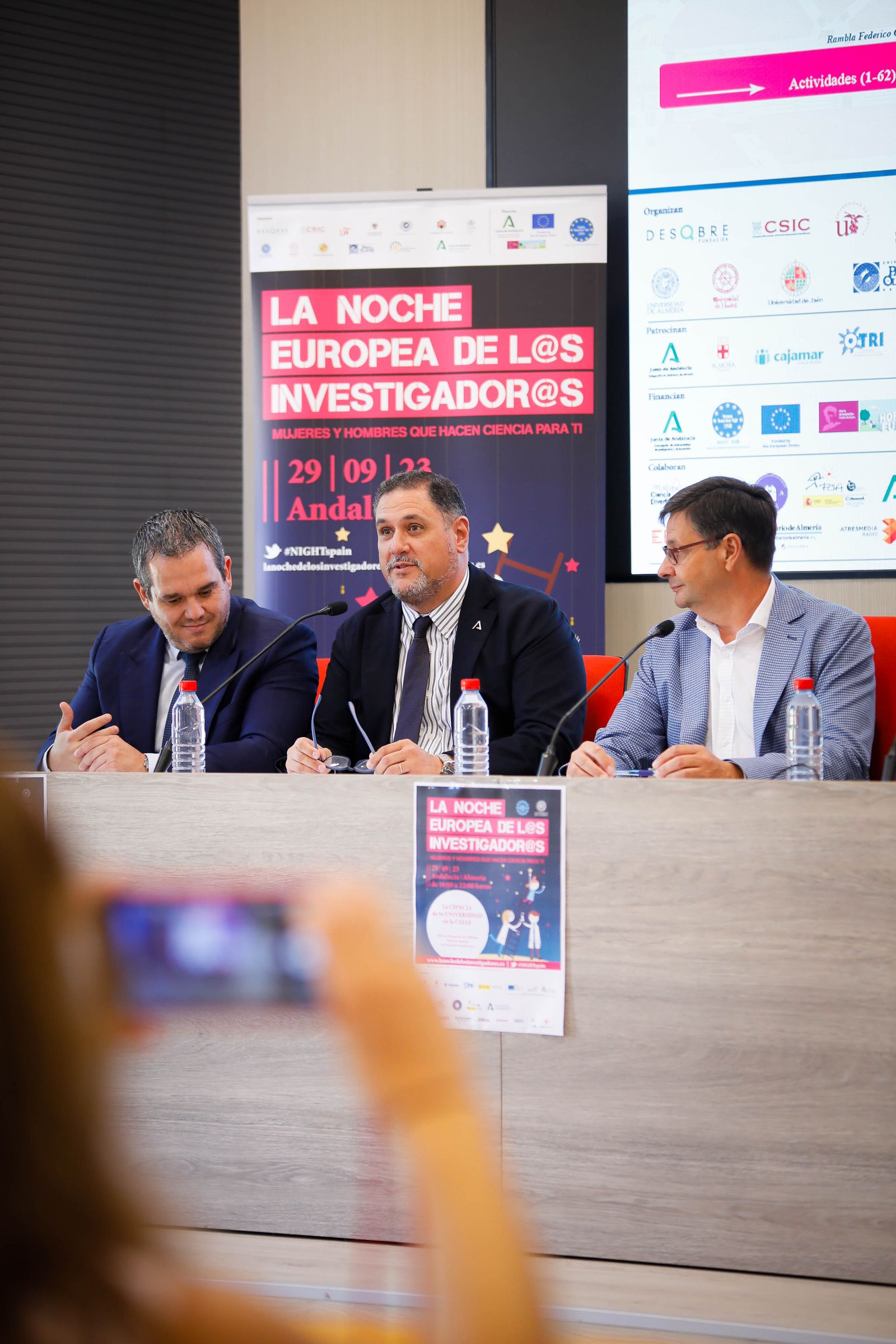 Fotogalería programa la noche europea de l@s investigador@s