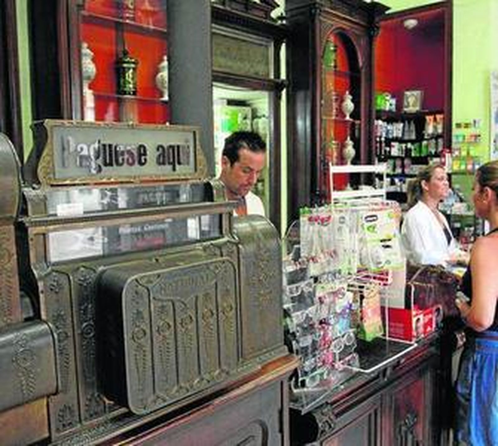 Una de las farmacias históricas de la capital.