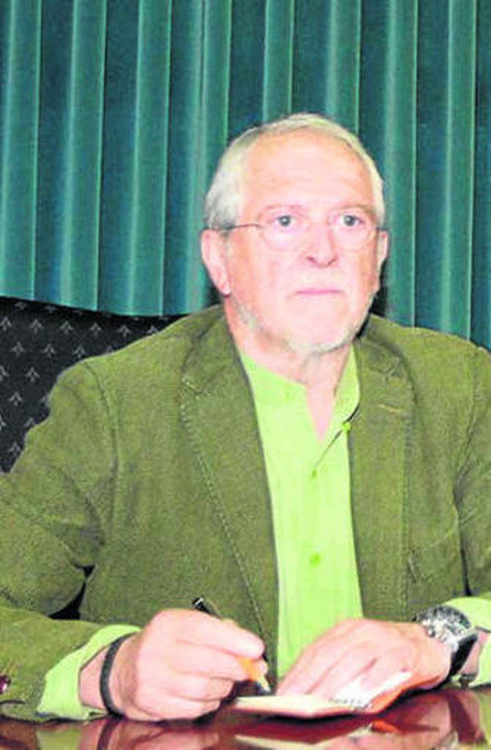 Alejandro Rojas Marcos.