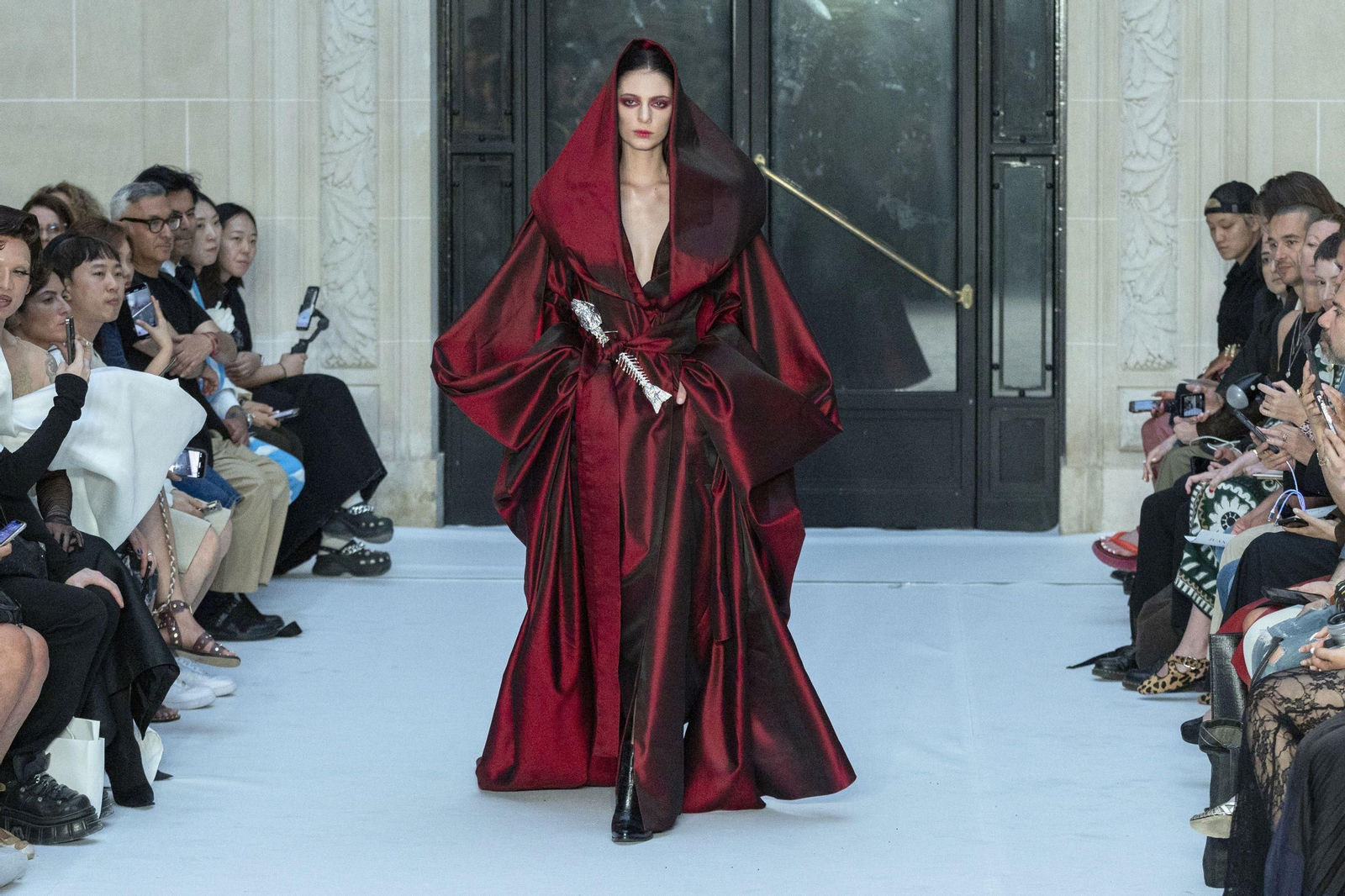 Las mejores imágenes del desfile de Juana Martín en París