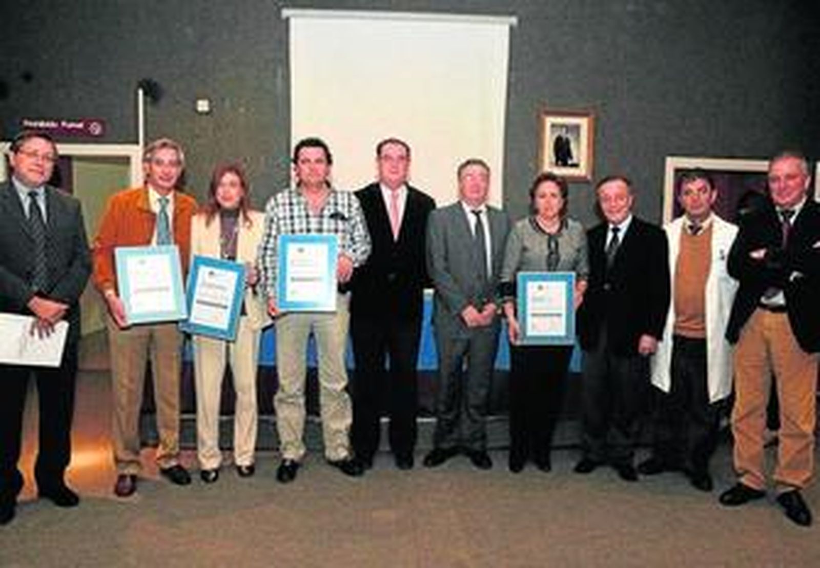 Los responsables de los servicios sanitarios, ayer en el hospital de Jerez.