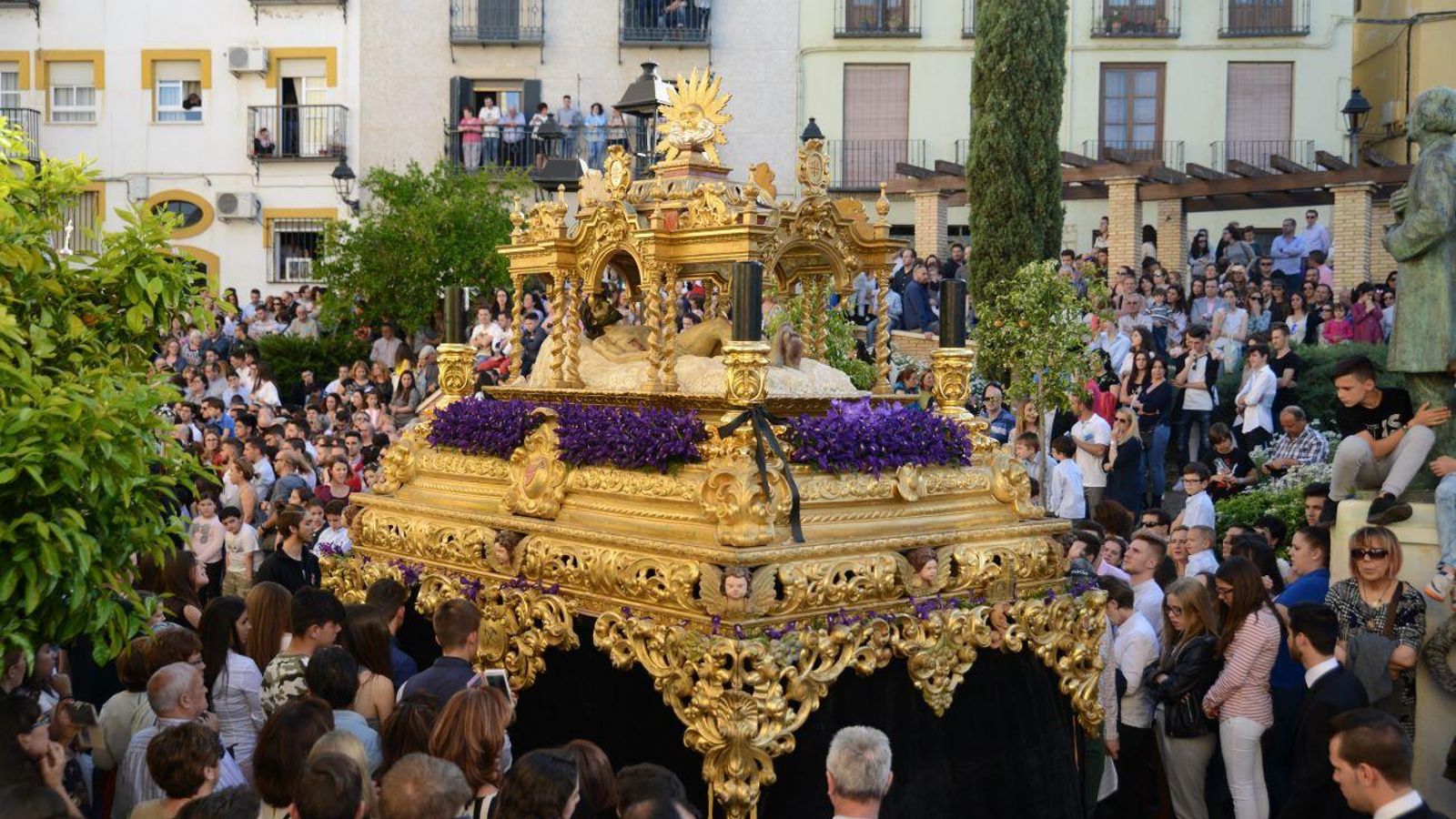 Urna barroca del Santo Sepulcro.