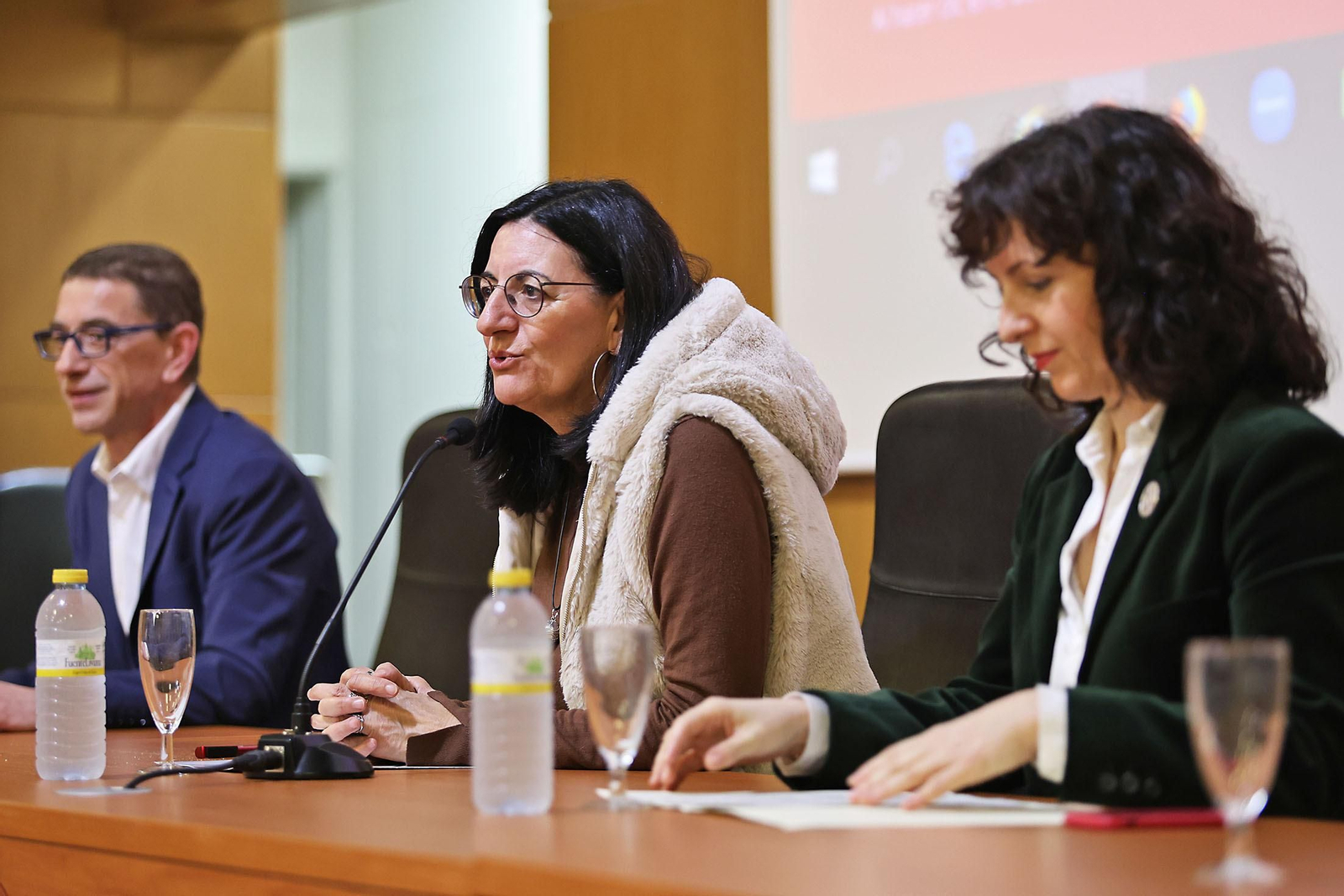Imágenes de la Welcome Ceremony para dar la bienvenida al alumnado Erasmus que estudiará en la UHU