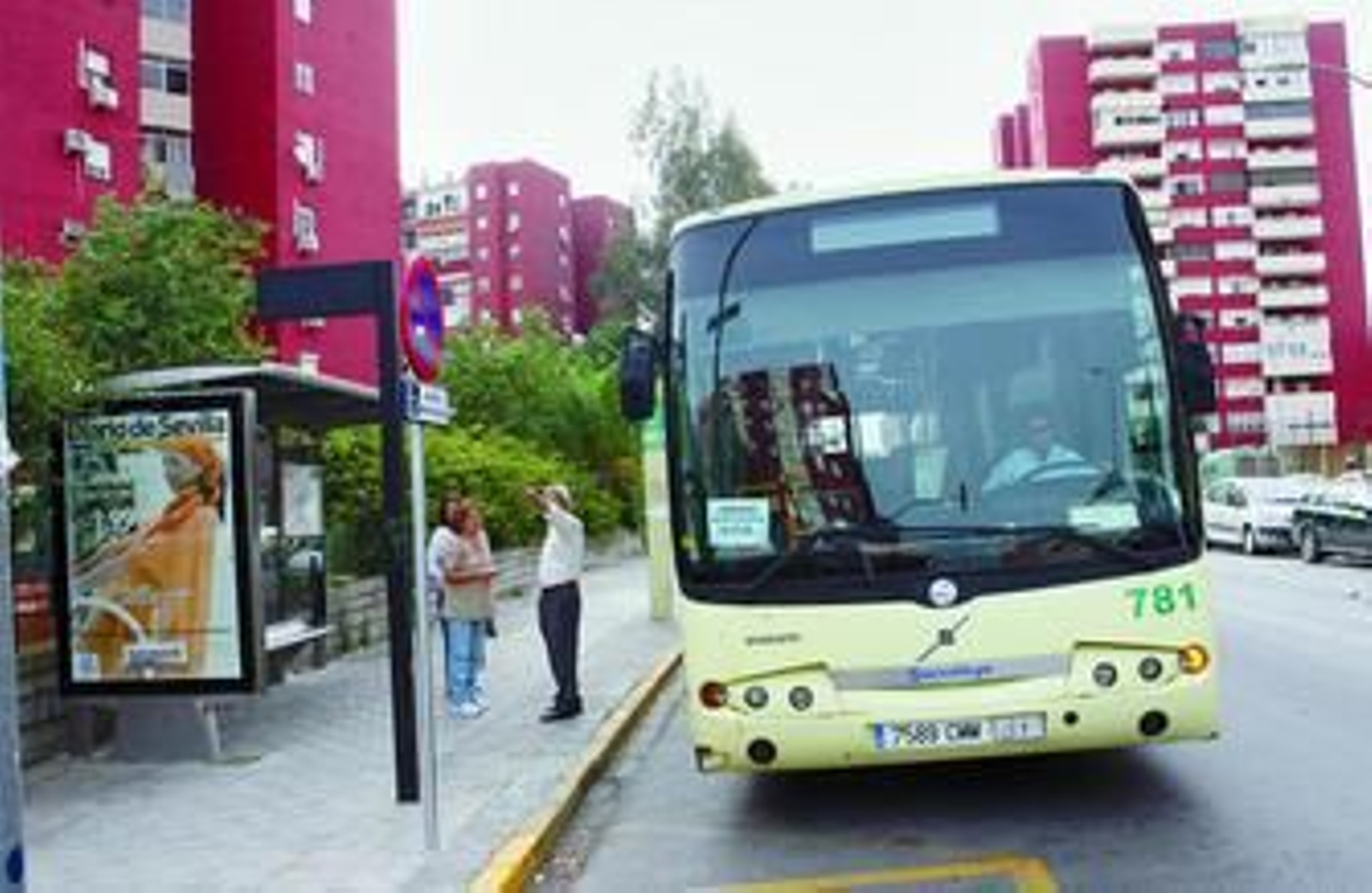 Una de las paradas de la línea metropolitana Sevilla-Montequinto, operada por Casal.