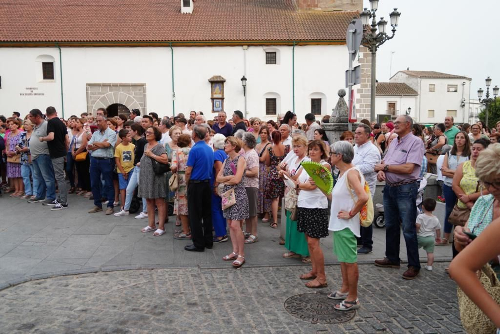 Concentración multitudinaria en Villanueva de Córdoba contra la violencia machista, en imágenes