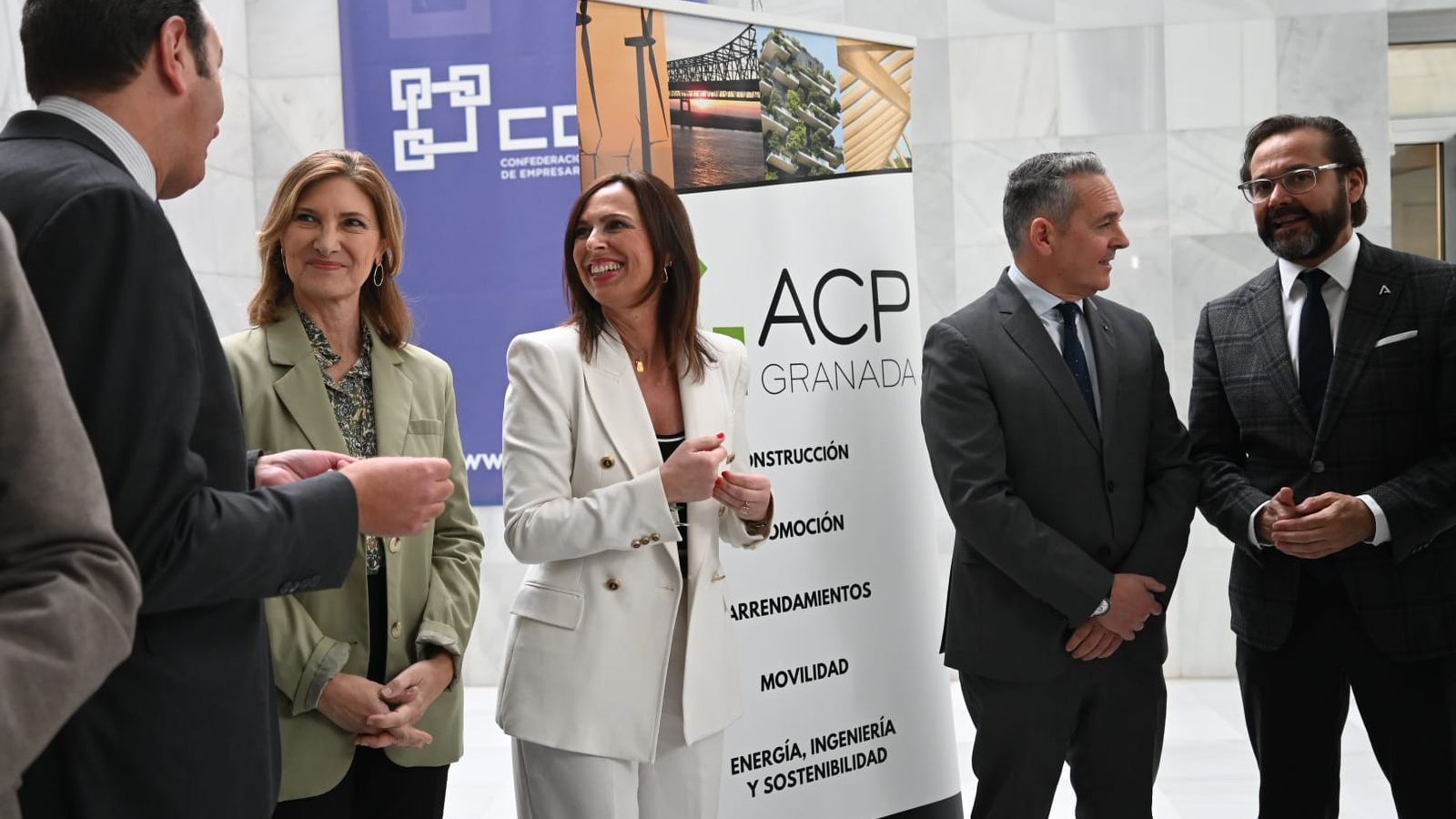 La consejera de Fomento, Articulación del Territorio y Vivienda, Rocío Díaz, durante la jornada organizada por la Asociación de Constructores y Promotores de Granada (ACP).