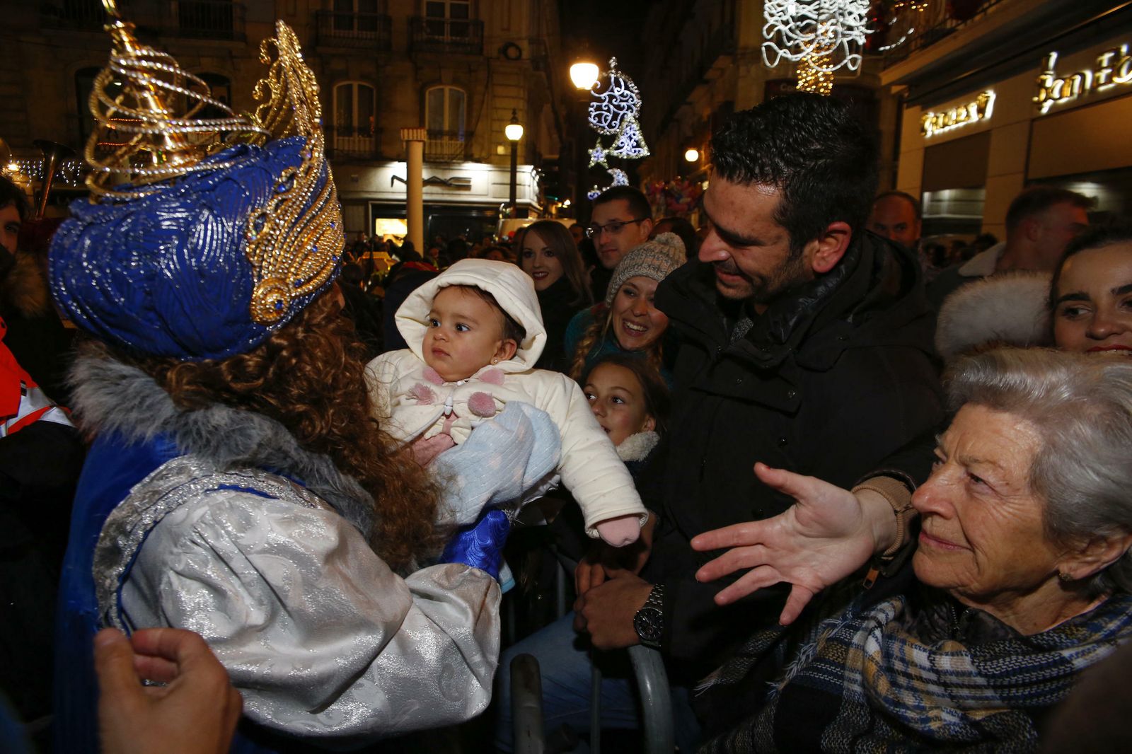 Todas las imágenes de la Cabalgata de Reyes de Granada