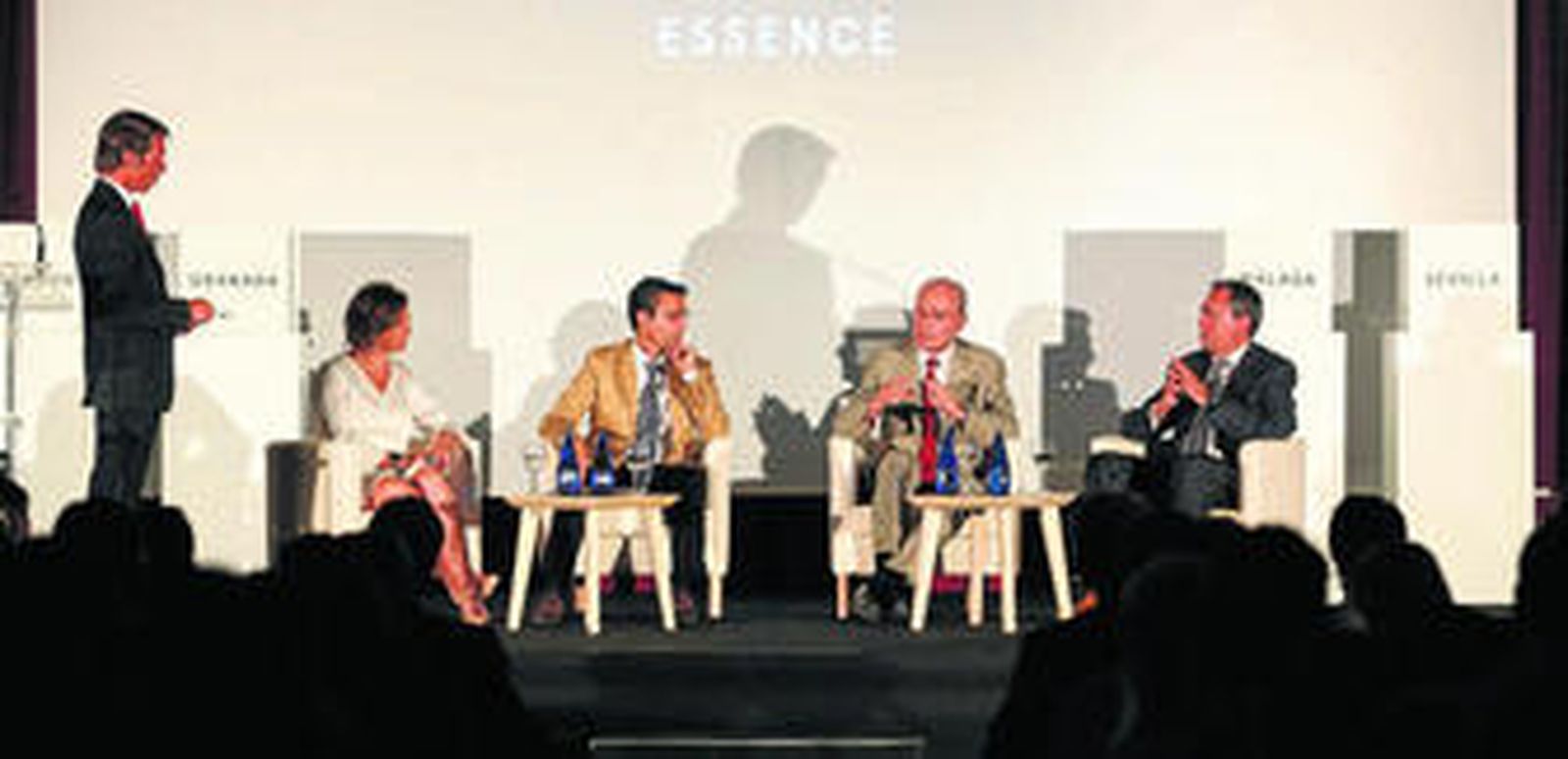 Los cuatro alcaldes de Córdoba, Granada, Málaga y Sevilla durante una reunión del eje turístico andaluz.