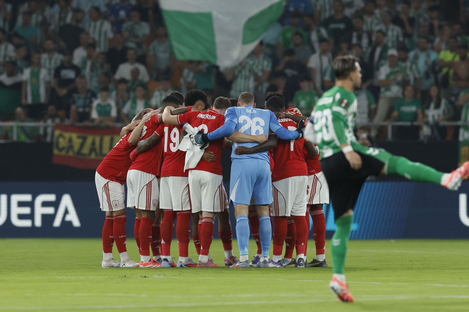 Betis-Nottingham Forest (7).jpg