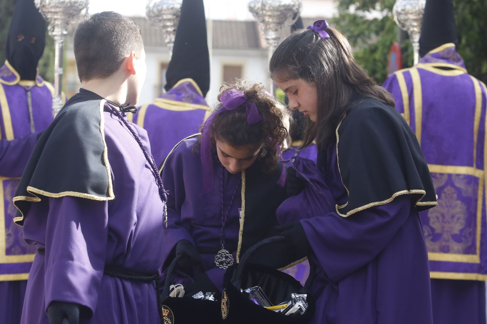 Jueves Santo en Córdoba: La procesión del Caído, en imágenes