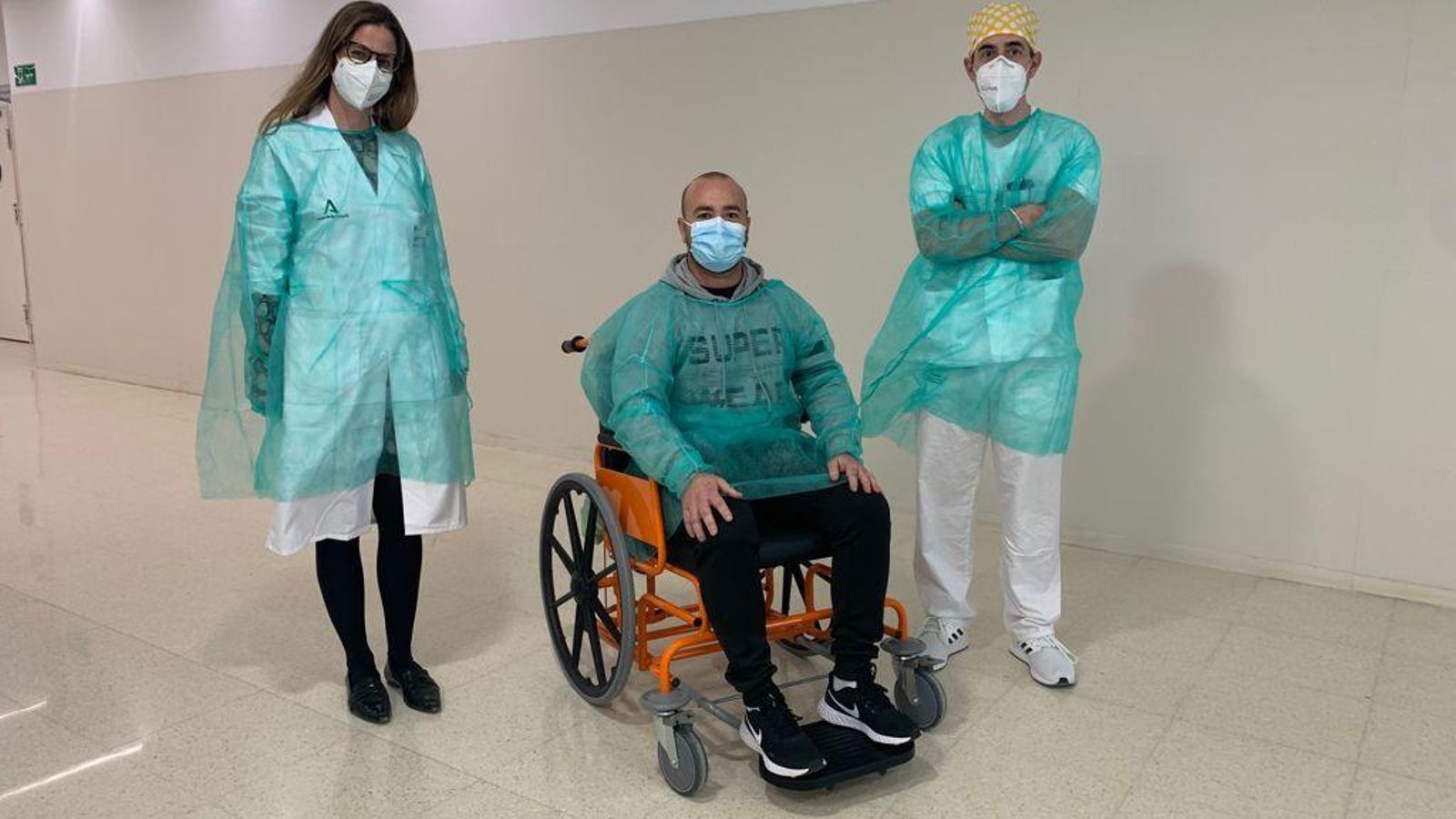 La primera alta en el Hospital de Emergencia Covid-19.