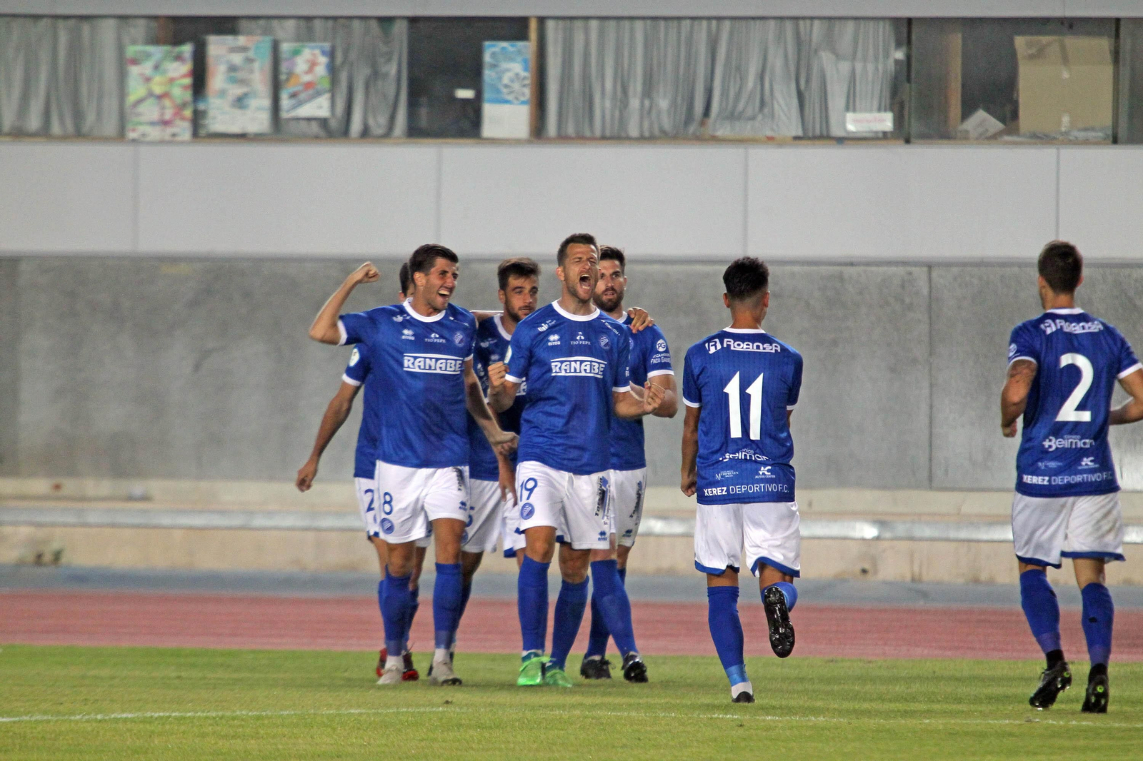 Imágenes del Xerez DFC - CD Rota en Chapín