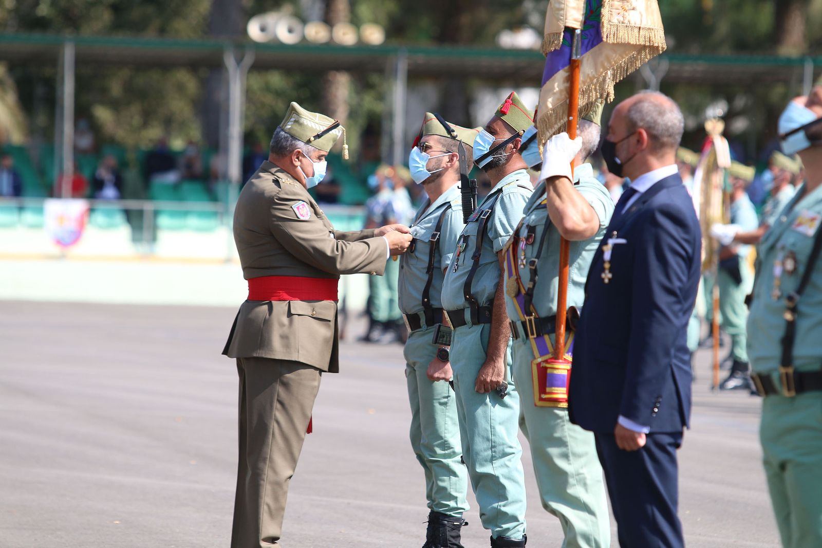 Fotogalería El Jefe del Estado Mayor del Ejército preside el acto conmemorativo del CI aniversario de La Legión