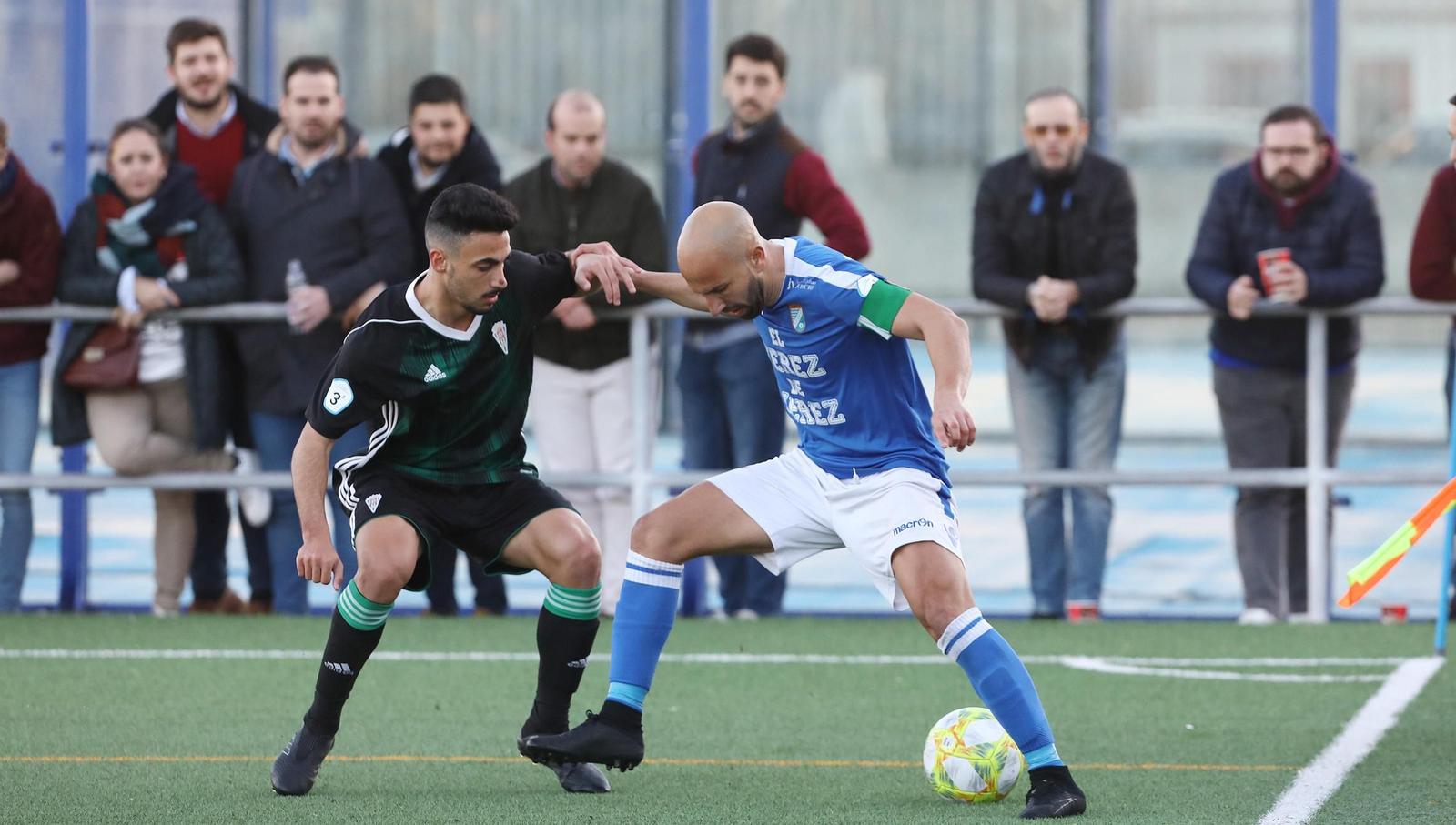 Quirós, capitán xerecista en el partido contra el Córdoba B.