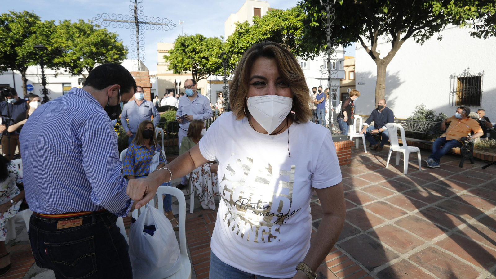 Las fotos de Susana Díaz con simpatizantes en Algeciras
