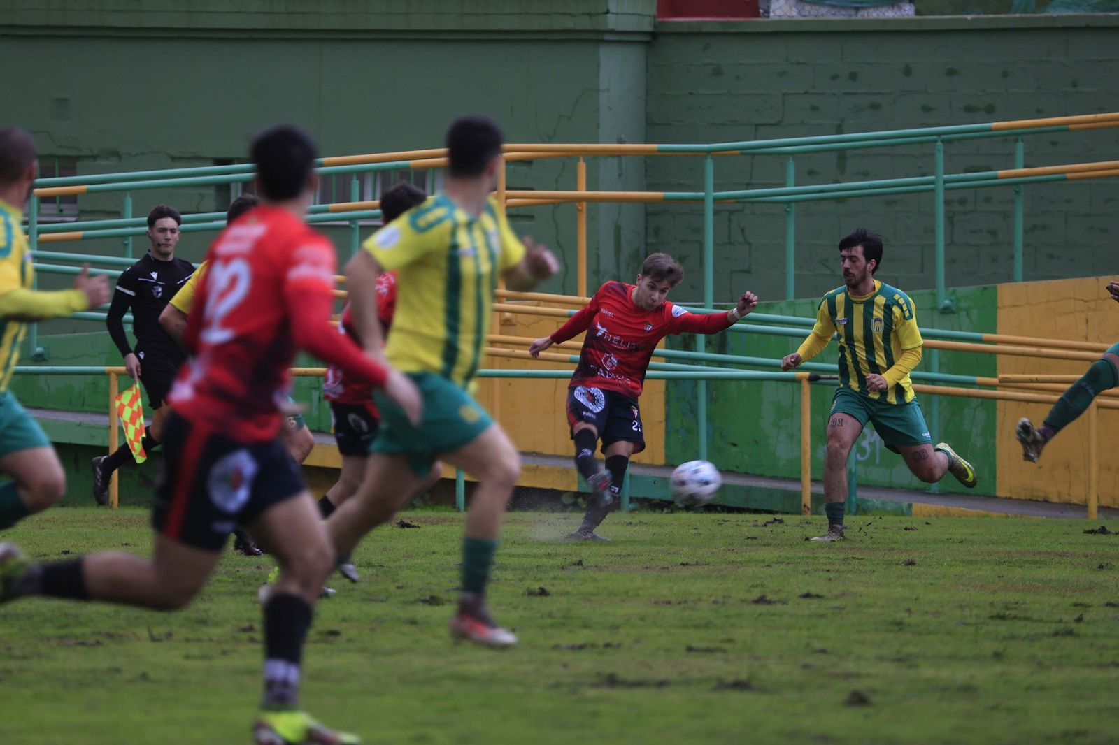 Las fotos de la visita del Egabrense de Rafa Escobar a la Unión Deportiva Los Barrios