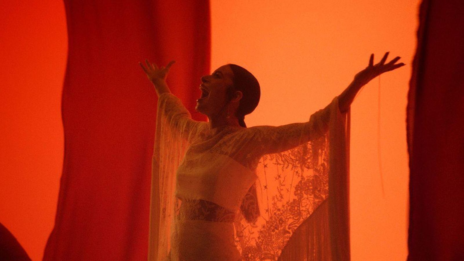 Blanca Paloma en el videoclip oficial de 'Eaea'