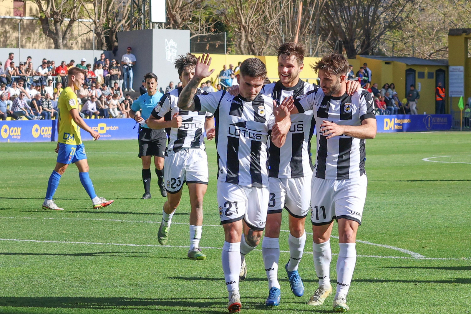 Las fotos del Orihuela-Balona de Segunda Federación (1-2)