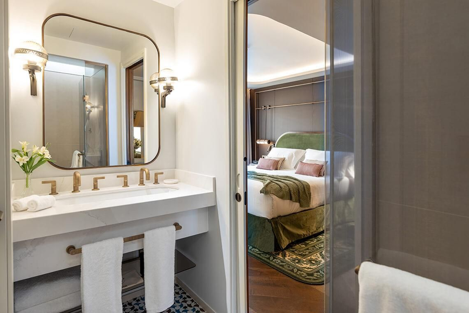 Seda Club, el nuevo hotel de 5 estrellas de Granada, por dentro