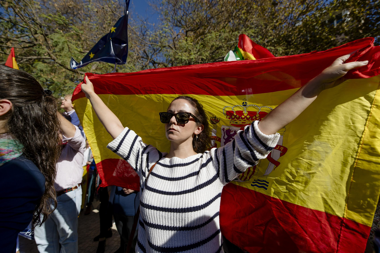 La concentración contra la amnistía en Cádiz en imágenes.