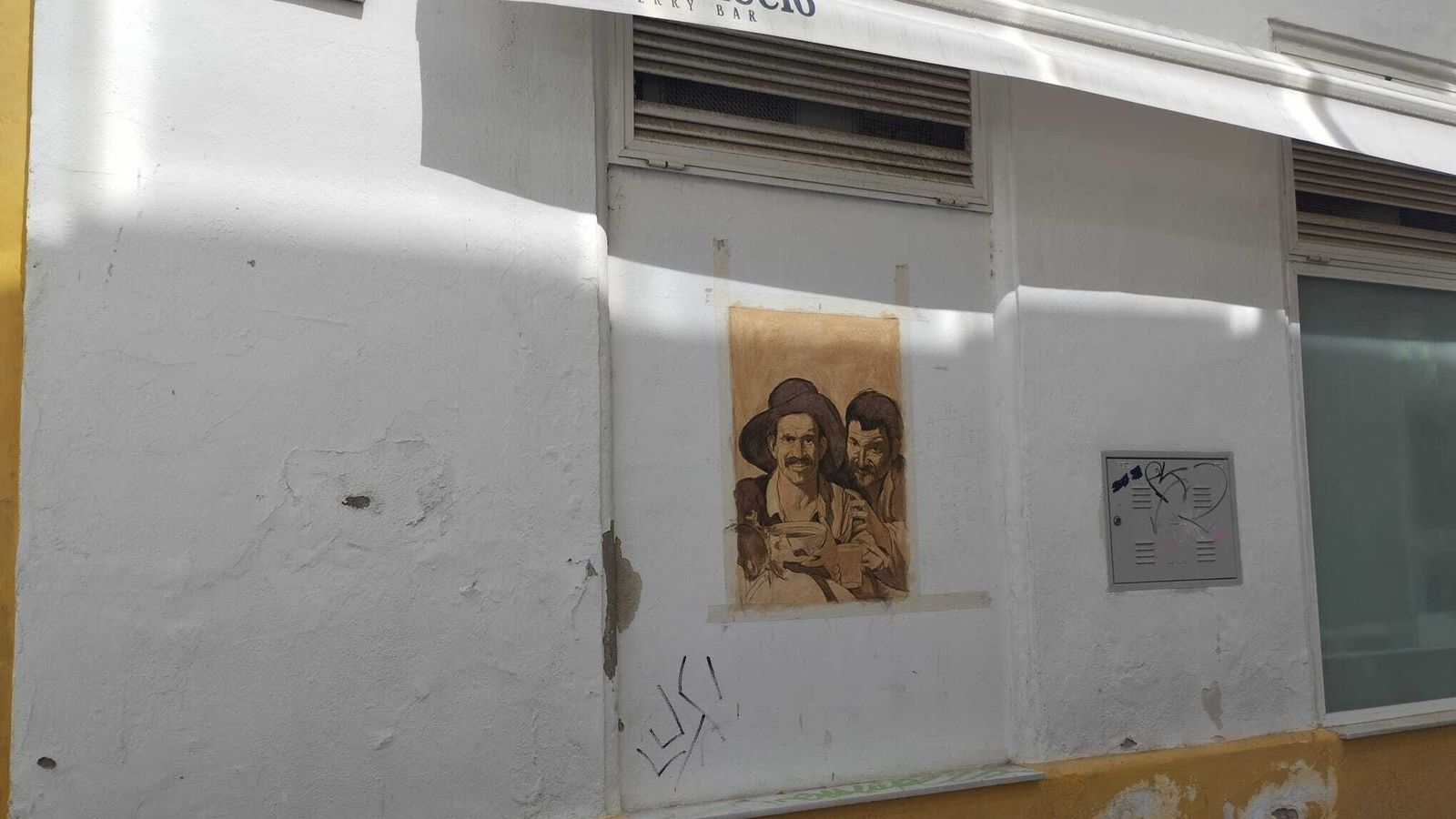 Mural de Pol Tattoo en el Pasaje Algarve.