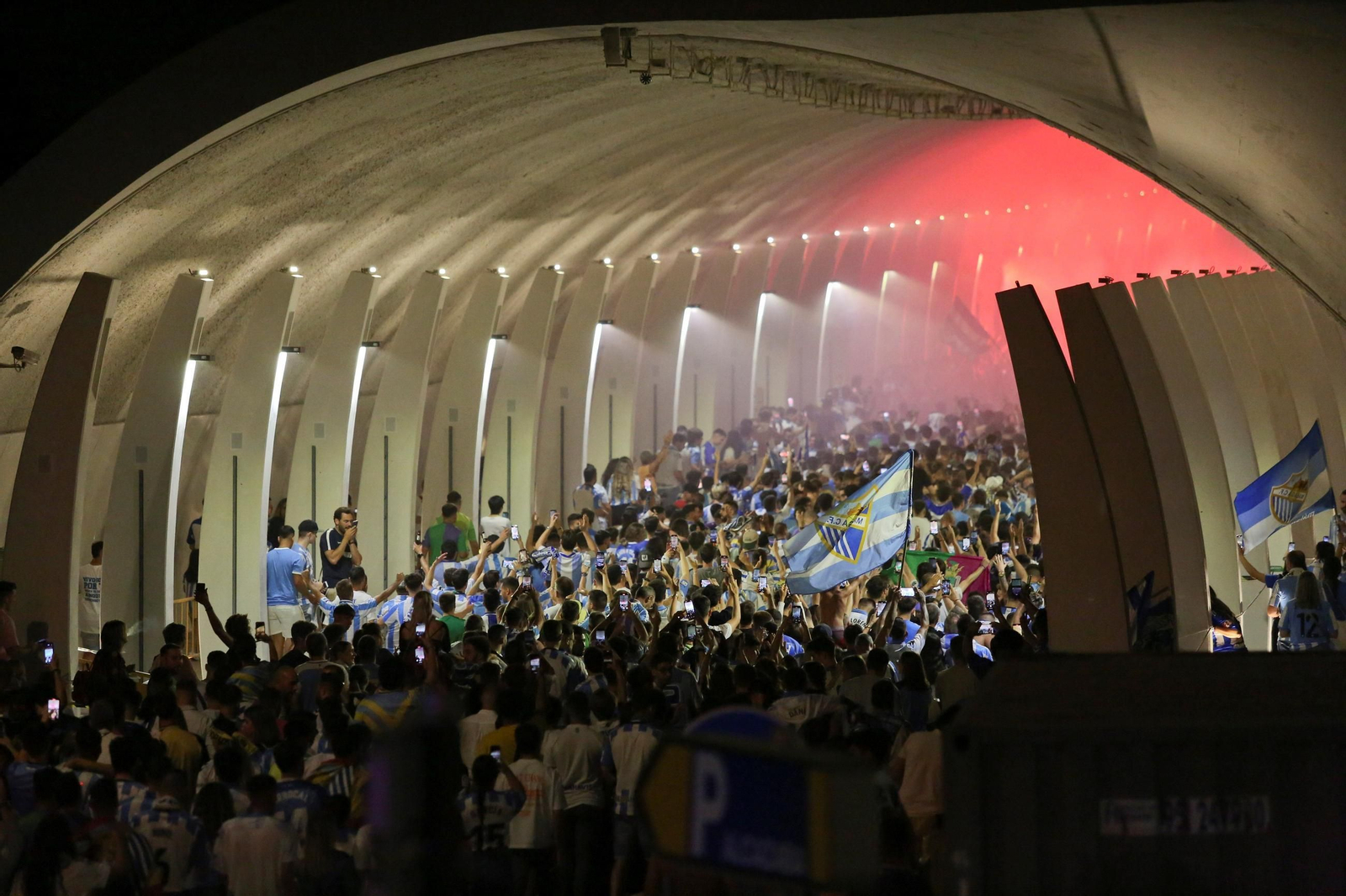 Así fue la locura del ascenso del Málaga CF en Tarragona