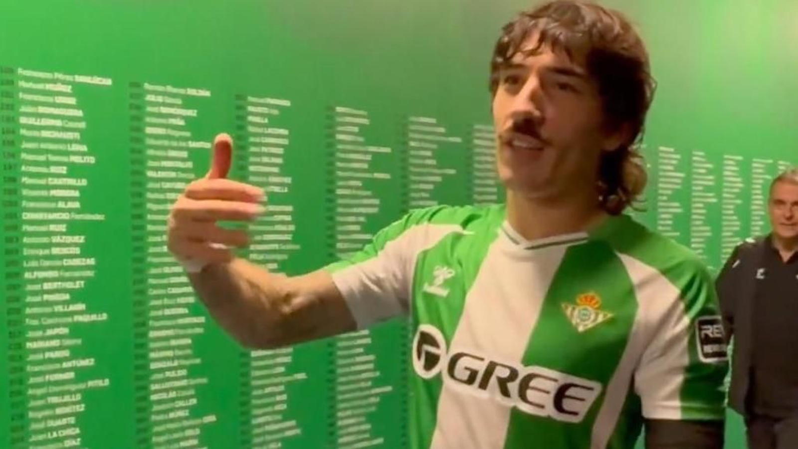 Bellerín y su gran gesto con Rodrigo Riquelme