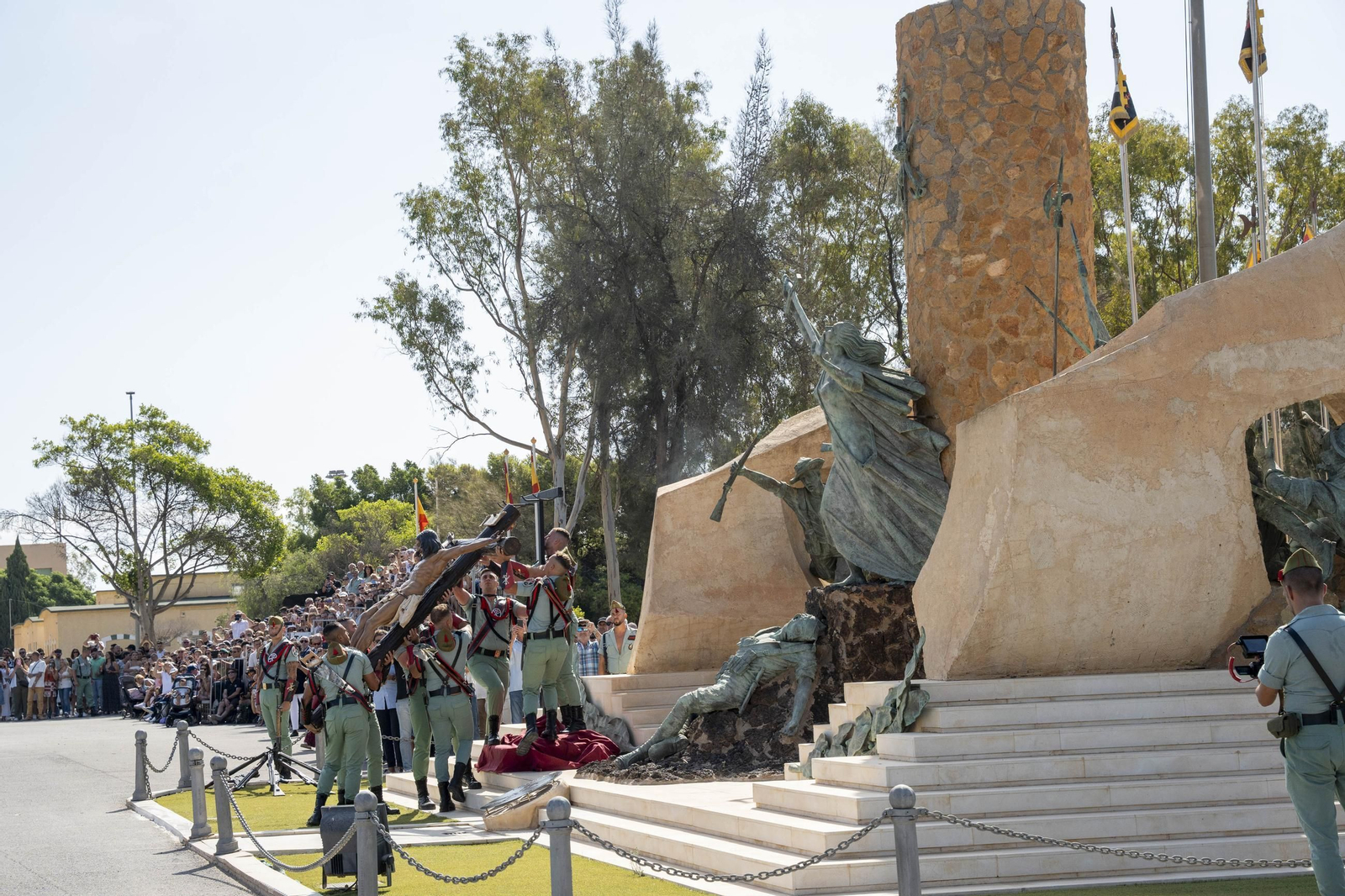 El CV (105) aniversario fundacional de la Legión