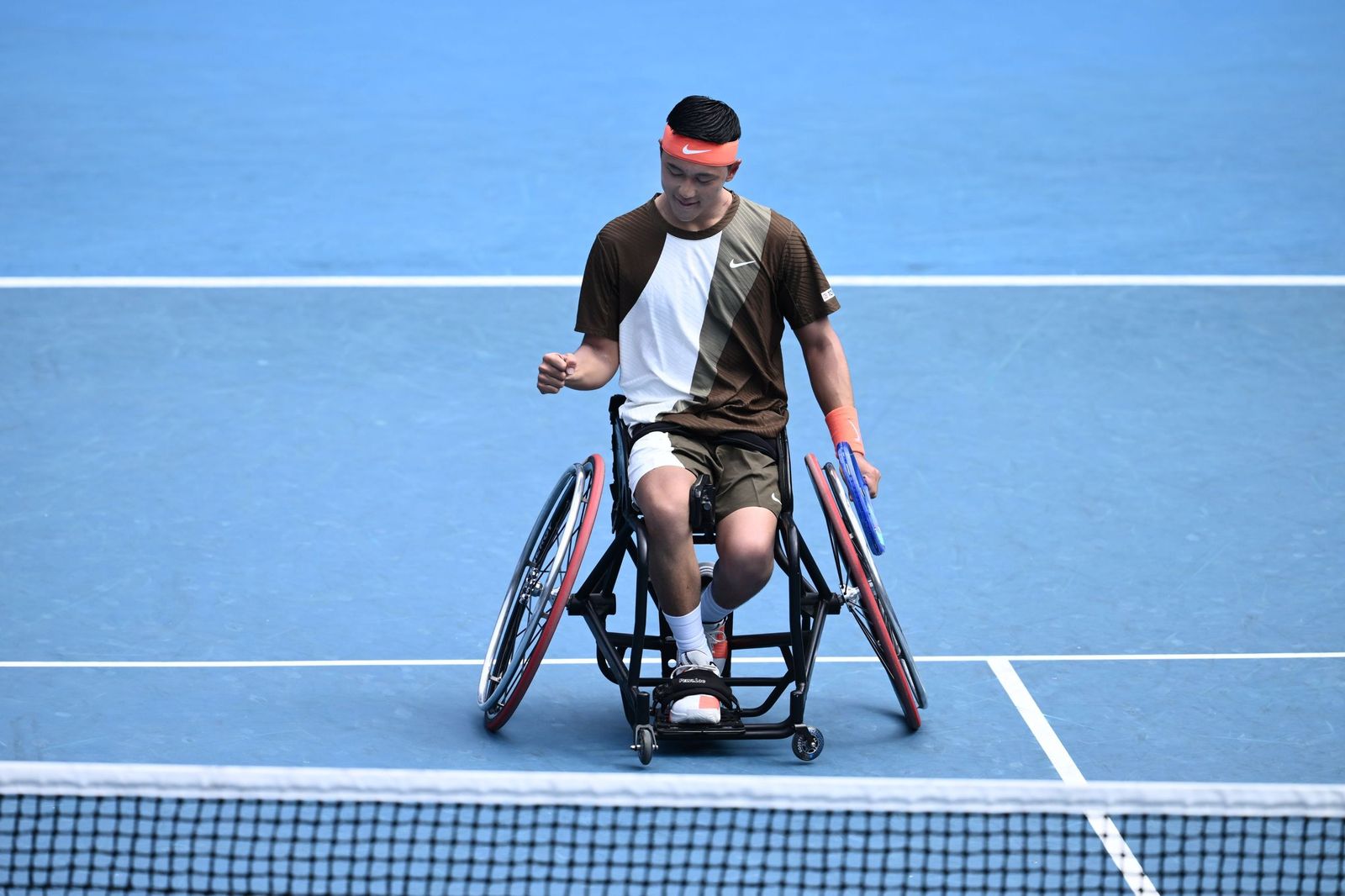 Las fotos de la retirada de Musetti ante Djokovic y del resto de cuartos de final