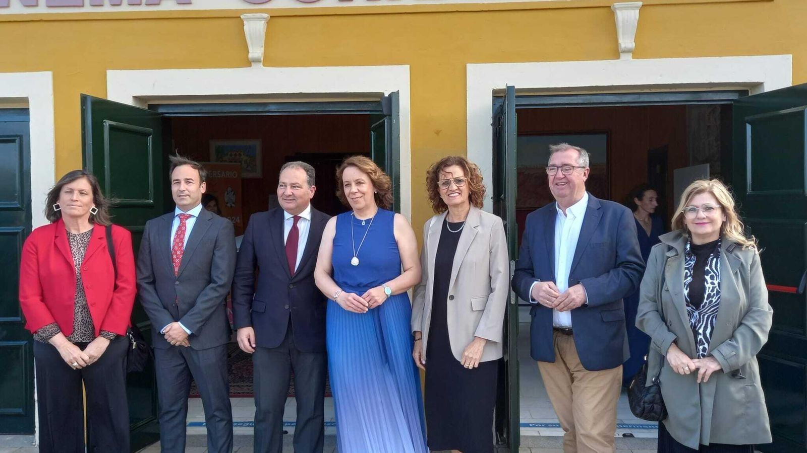Autoridades en el acto de conmemoración de los 25 años del IES Juan Antonio Pérez Mercader.