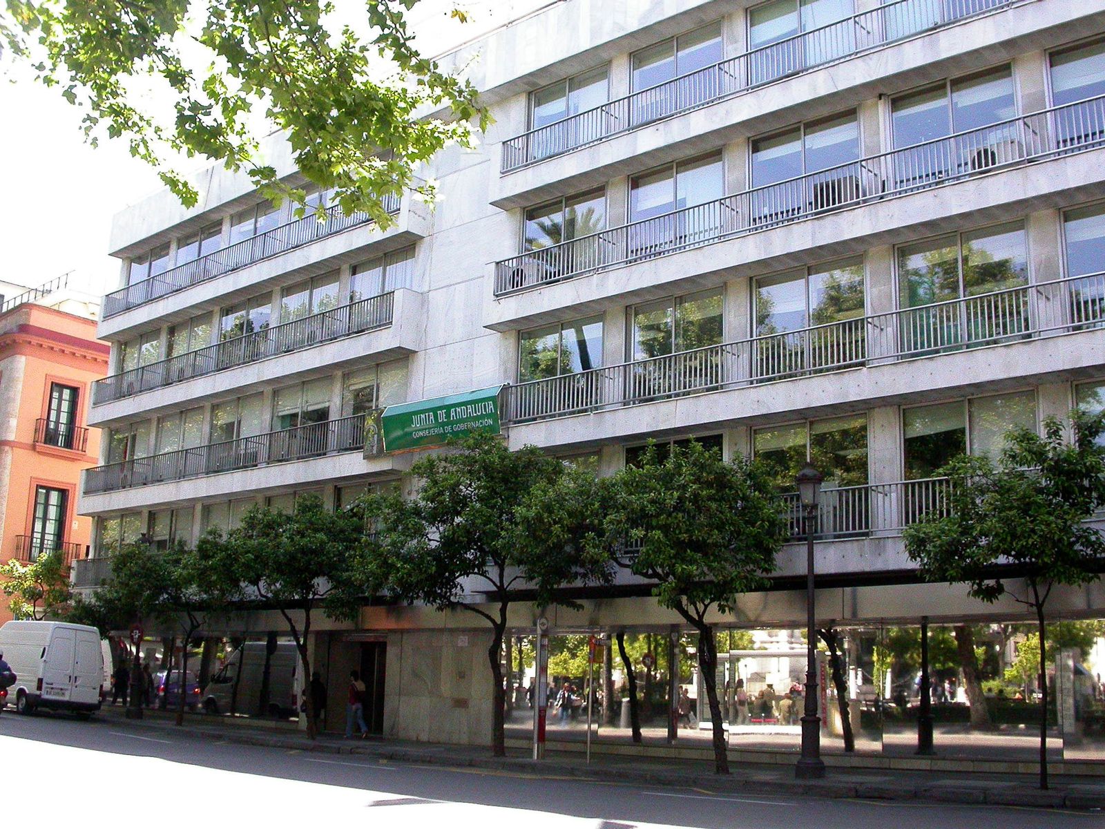 La edicio propiedad de la Junta.