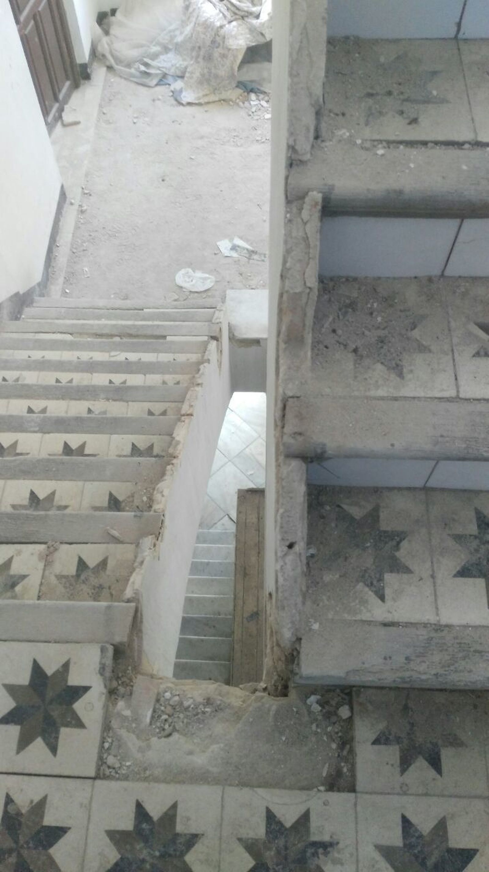 El estado del edificio desalojado en Fray Isidoro