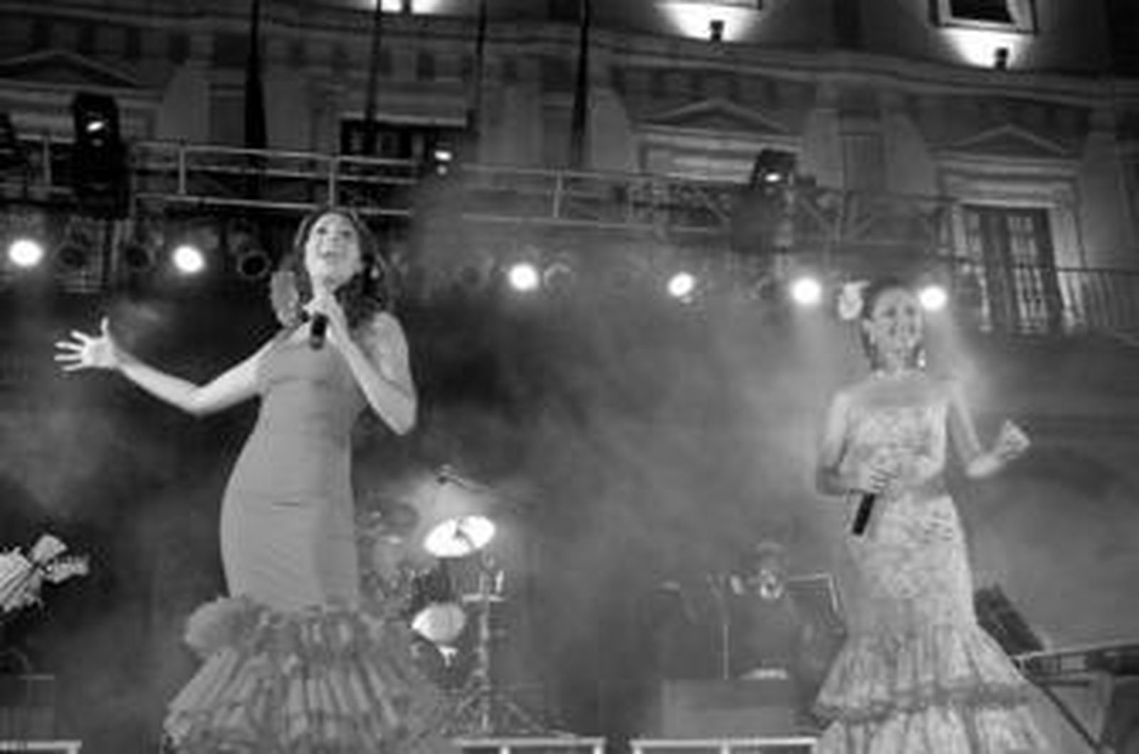 Gema Carrasco y Carmen Abad durante la actuación.