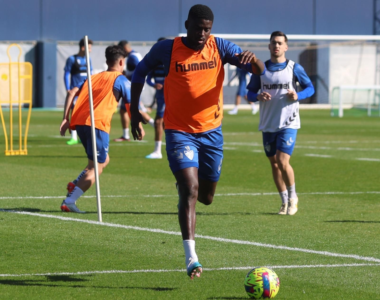 N'Diaye, durante un entrenamiento. N'Diaye, durante un entrenamiento.